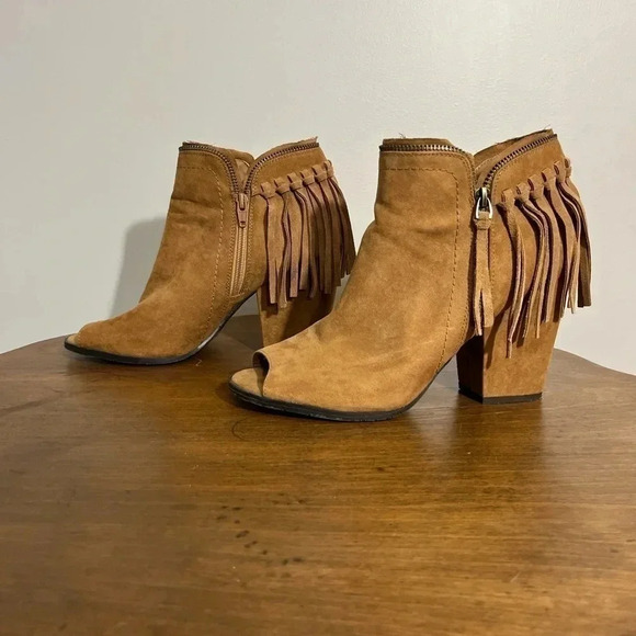 Dolce Vita Brown Faux suede fringe open toe booties size 11 - Picture 2 of 6